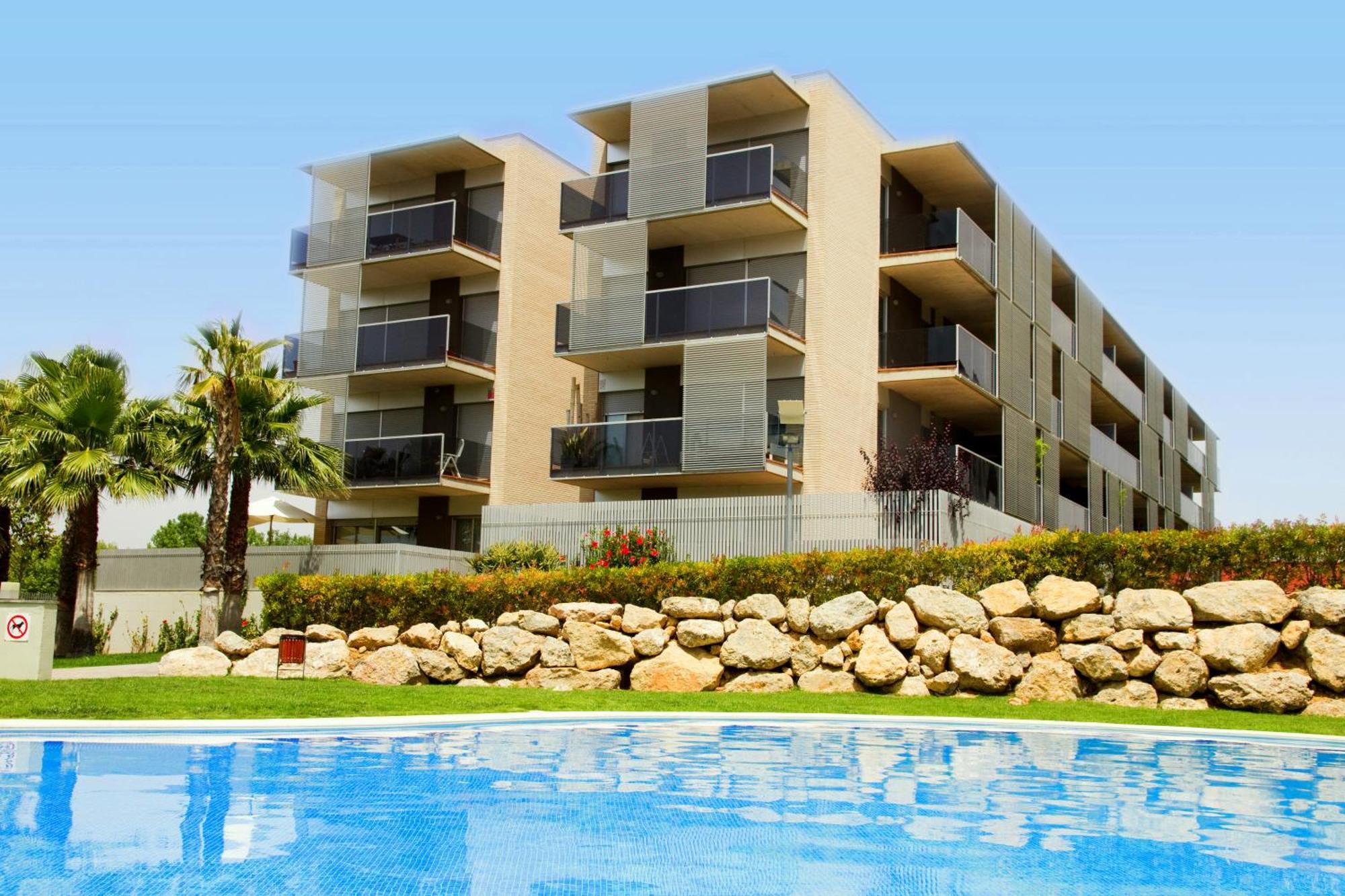 Rentalmar Paradise Families Only Con Parking Salou Exterior foto