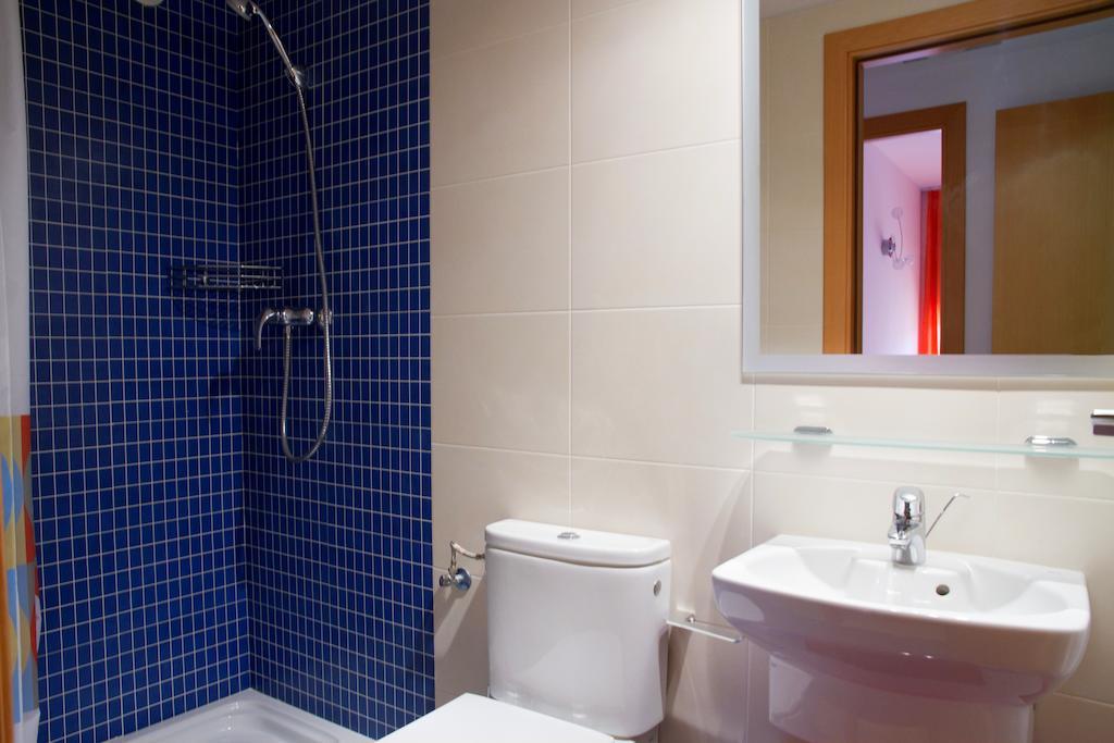 Rentalmar Paradise Families Only Con Parking Salou Zimmer foto